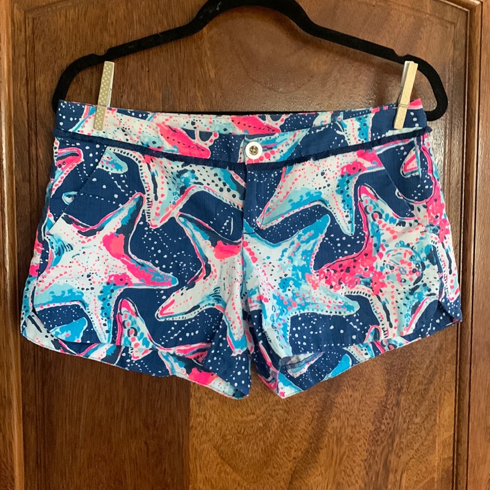 Lilly Pulitzer print shorts size 4